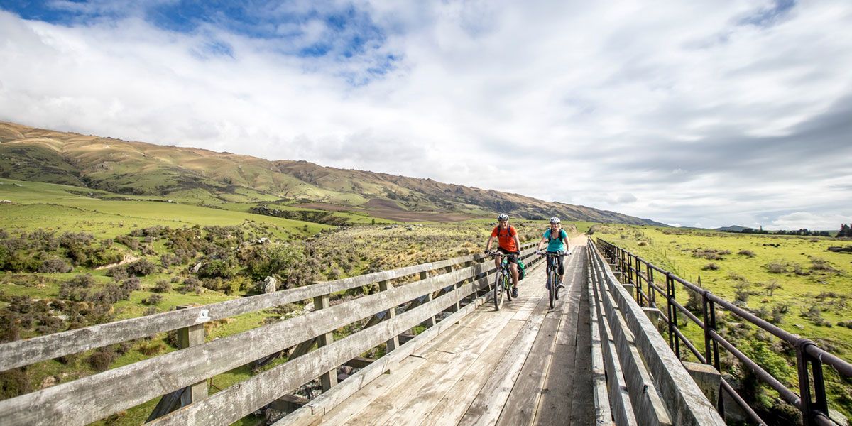 Bike the Otago Rail Trail from Lauder to Ranfurly