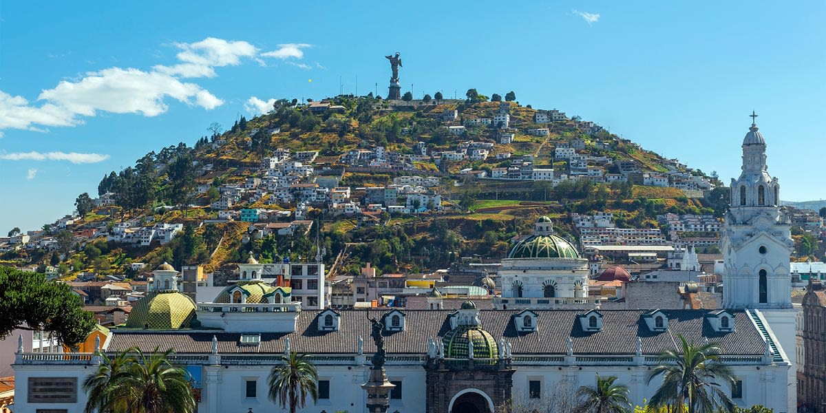 Arrive in Quito